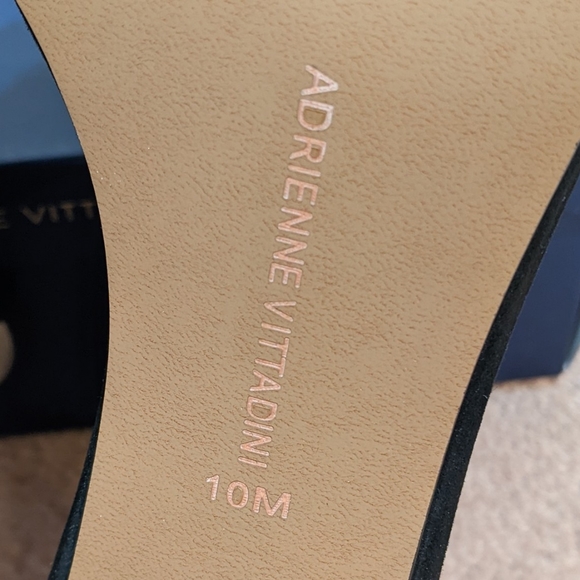 Adrienne Vittadini Flower Sandals - Picture 8 of 10